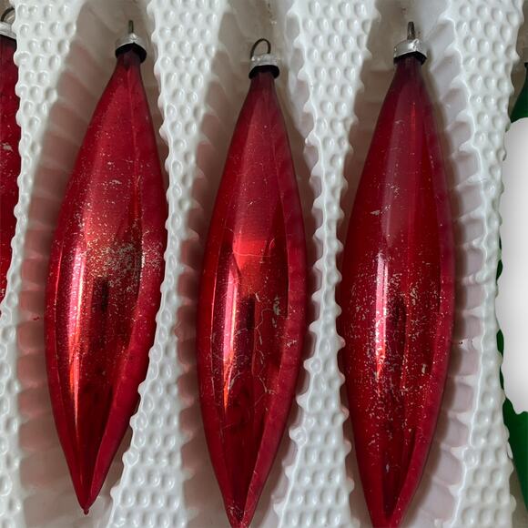 Vintage West Germany Glass Ornaments Icicle Tear Drop Shape Red Green 6 Count - Picture 4 of 15